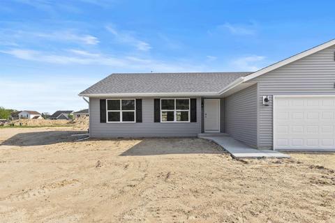 2385 Turnberry Dr, Beloit, WI 53511 photo 1