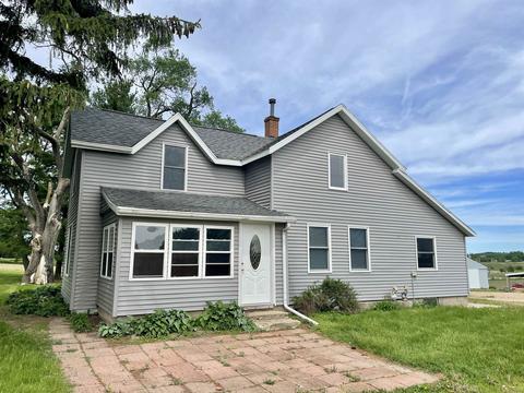 7641 Grinde Rd, Deforest, WI 53532 photo 1