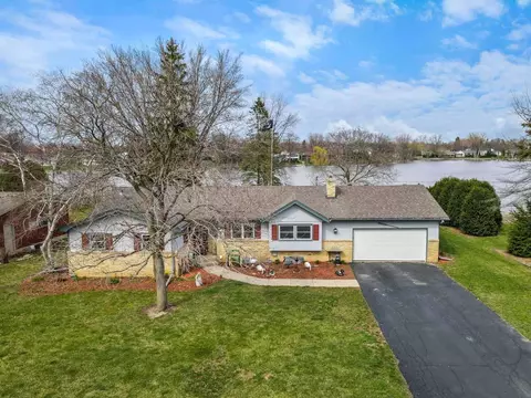 418 Sunset Ct, Marshall, WI 53559 photo 1