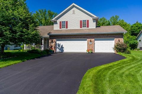 2000 Pebble Dr, Beloit, WI 53511 photo 1