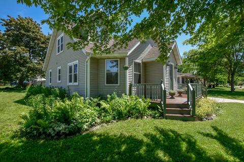 442 Edison St, Waterloo, WI 53594 photo 1