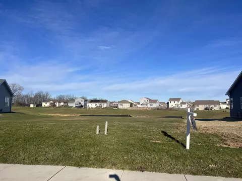 113 Douglas Dr, Brooklyn, WI 53521