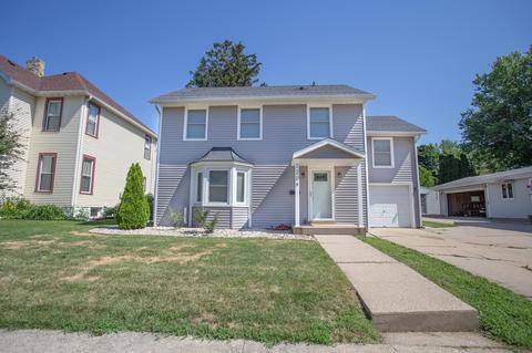2209 9th St, Monroe, WI 53566 photo 1