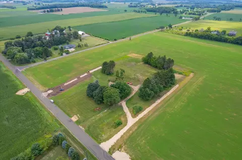 L3 Town Hall Drive, Sun Prairie, WI 53590