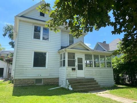103 Doty St, Ripon, WI 54971 photo 1