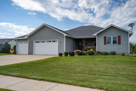 711 Eberlein Dr, Mauston, WI 53948 photo 1