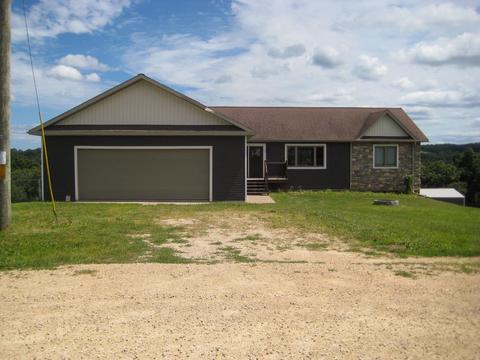 24706 Sunset Ridge Ln, Eastman, WI 54626