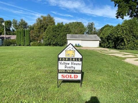 930 Watson St, Ripon, WI 54971 photo 1