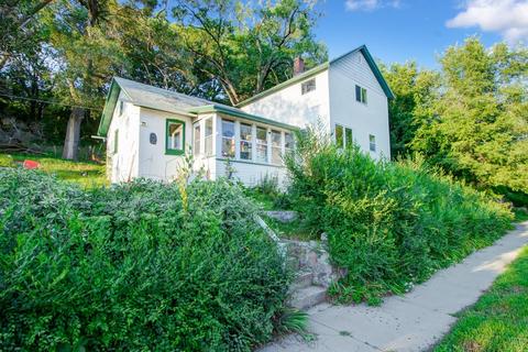 1011 W Conant St, Portage, WI 53901