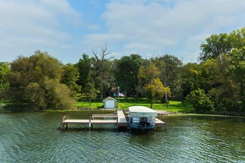 n5201 Forest Glen Beach Road, Ripon, WI 54971
