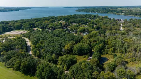 424 Evensong Way, Green Lake, WI 54941