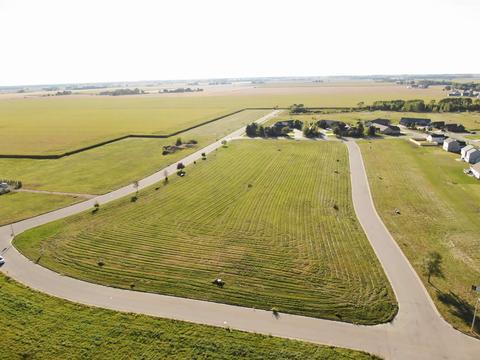 L1 Fairview Drive, Walworth, WI 53184