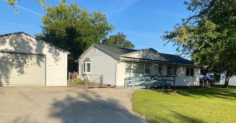 2448 S Dewey Ave, Beloit, WI 53511 photo 1