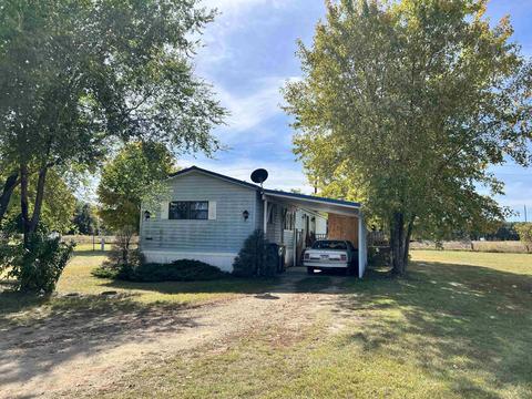 1900 E Nebraska St #12, Muscoda, WI 53573