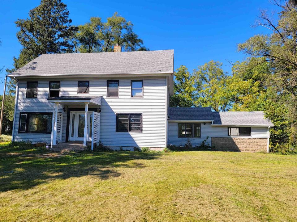 8014 S Creek Rd, Beloit, WI 53511 1 photo Movoto