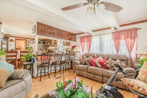78 Rustic Pkwy, Madison, WI 53713