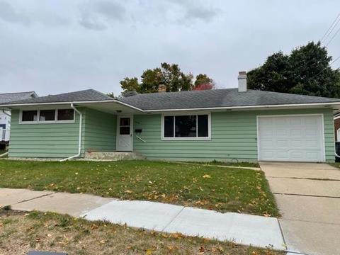 2014 7th St, Monroe, WI 53566 photo 1