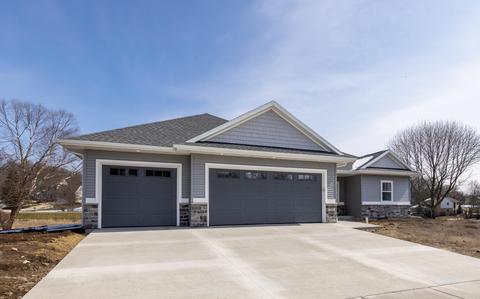 730 Cambridge Dr, Janesville, WI 53548