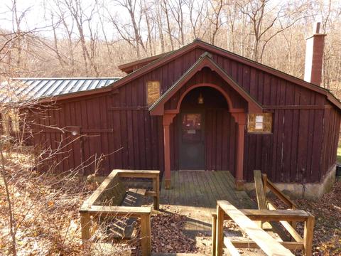 5396 Lake View Rd, Spring Green, WI 53588