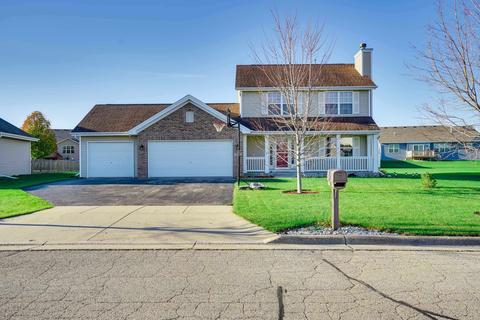 3710 Golden Eagle Dr, Beloit, WI 53511 photo 1