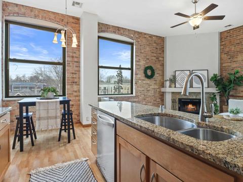 123 N Blount St #407, Madison, WI 53703