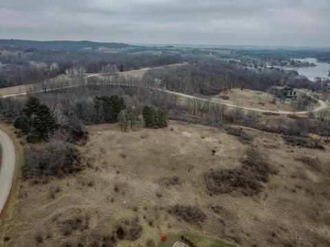 0 White Flagg Ln, La Valle, WI 53941