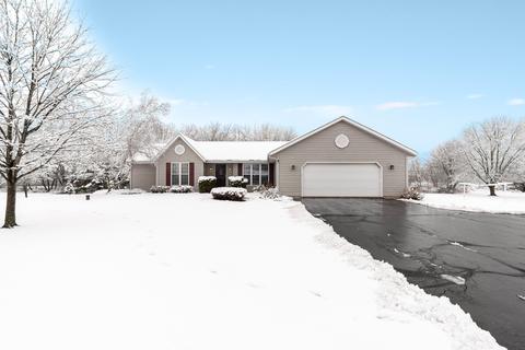 3638 E Rovi Dr, Milton, WI 53563 photo 1