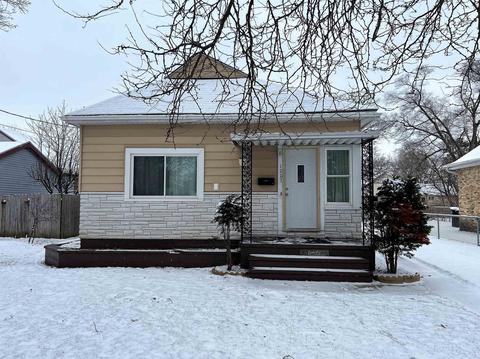 1227 Moore St, Beloit, WI 53511 photo 1