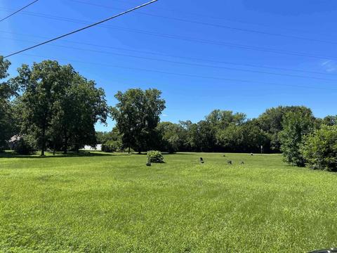 2267 Hickory Dr, Beloit, WI 53511