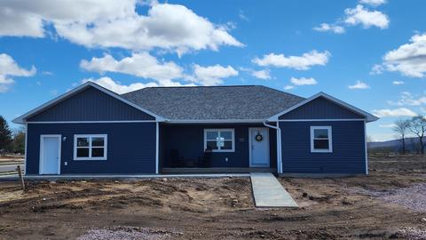 722 Eisenhower St, Baraboo, WI 53913