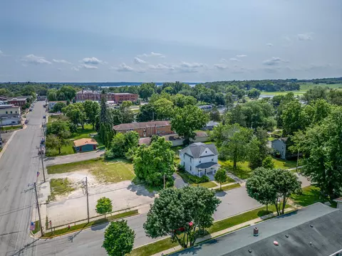 559 565 Mill St, Green Lake, WI 54941