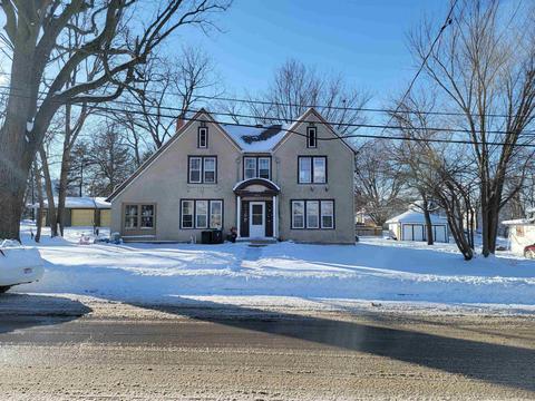 160 N Hickory St, Platteville, WI 53818