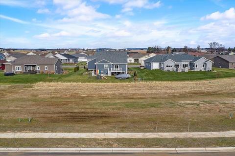 2001 Mulberry St, Sauk City, WI 53583