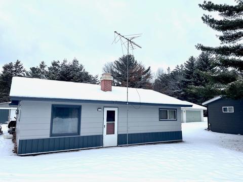 n8917 Deer Path, New Lisbon, WI 53950