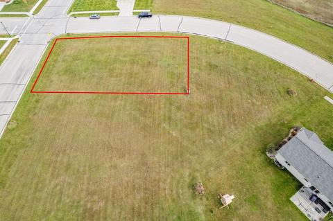 2148 Huntington Park Dr, Reedsburg, WI 53959