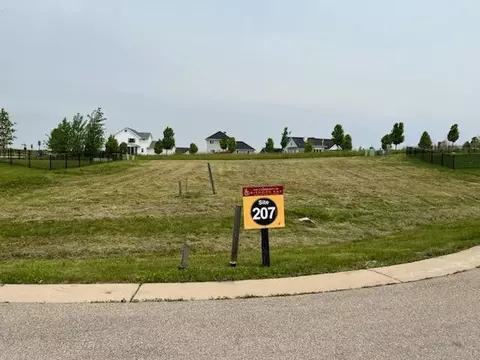 5824 Eagle Prairie Ct, Waunakee, WI 53597