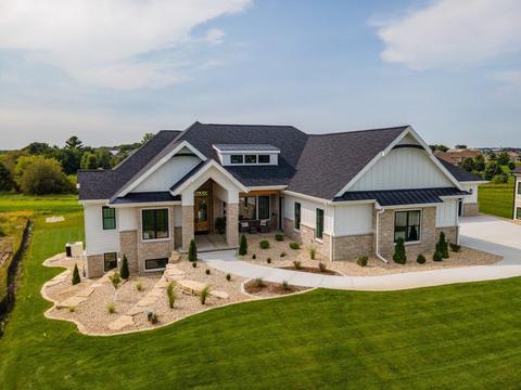 6635 Wagners Vineyard Trl, Sun Prairie, WI 53590