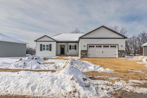 104 Cardinal Way, Ridgeway, WI 53582