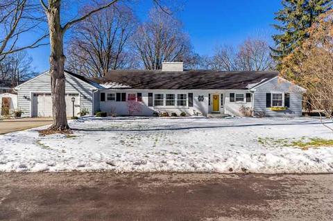 2009 Sherwood Dr, Beloit, WI 53511