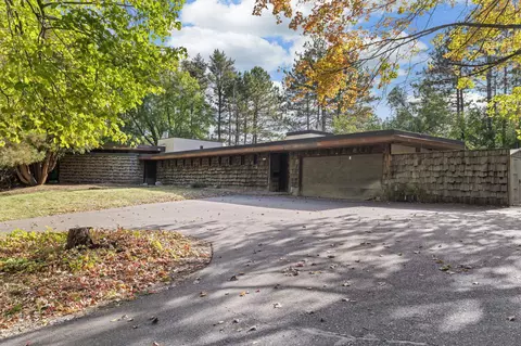 3971 Sauk Ct, Middleton, WI 53562