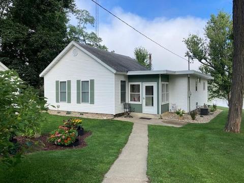w9330 County Road V, Poynette, WI 53955