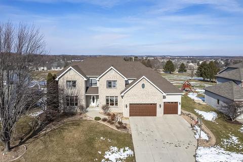 835 Liliana Ter, Oregon, WI 53575