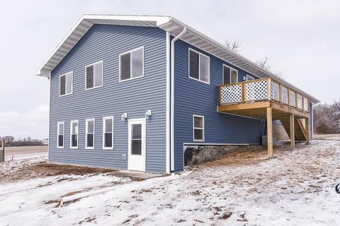 26494 St Peters Rd, Cuba City, WI 53807