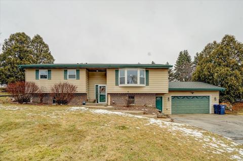13928 W Elaine Dr, Evansville, WI 53536
