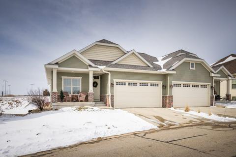 6781 Village Walk Ln, Deforest, WI 53532
