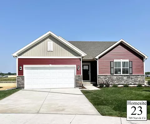 709 Narvik Cir, Stoughton, WI 53589