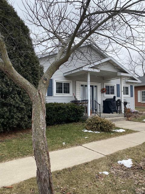109 Park St, Cambridge, WI 53523