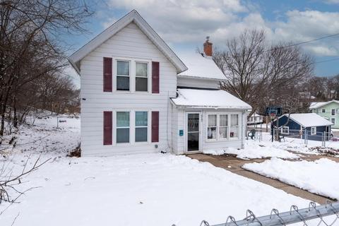 512 S Garfield Ave, Janesville, WI 53545