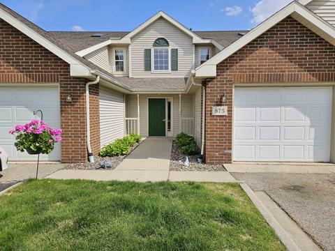 875 Park St #102, Oregon, WI 53575