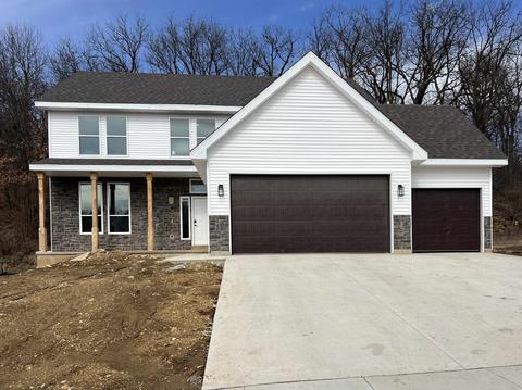 124 Valle Tell Dr, New Glarus, WI 53574